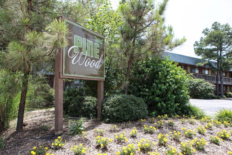 Pinewood Apartments Midtown Tulsa