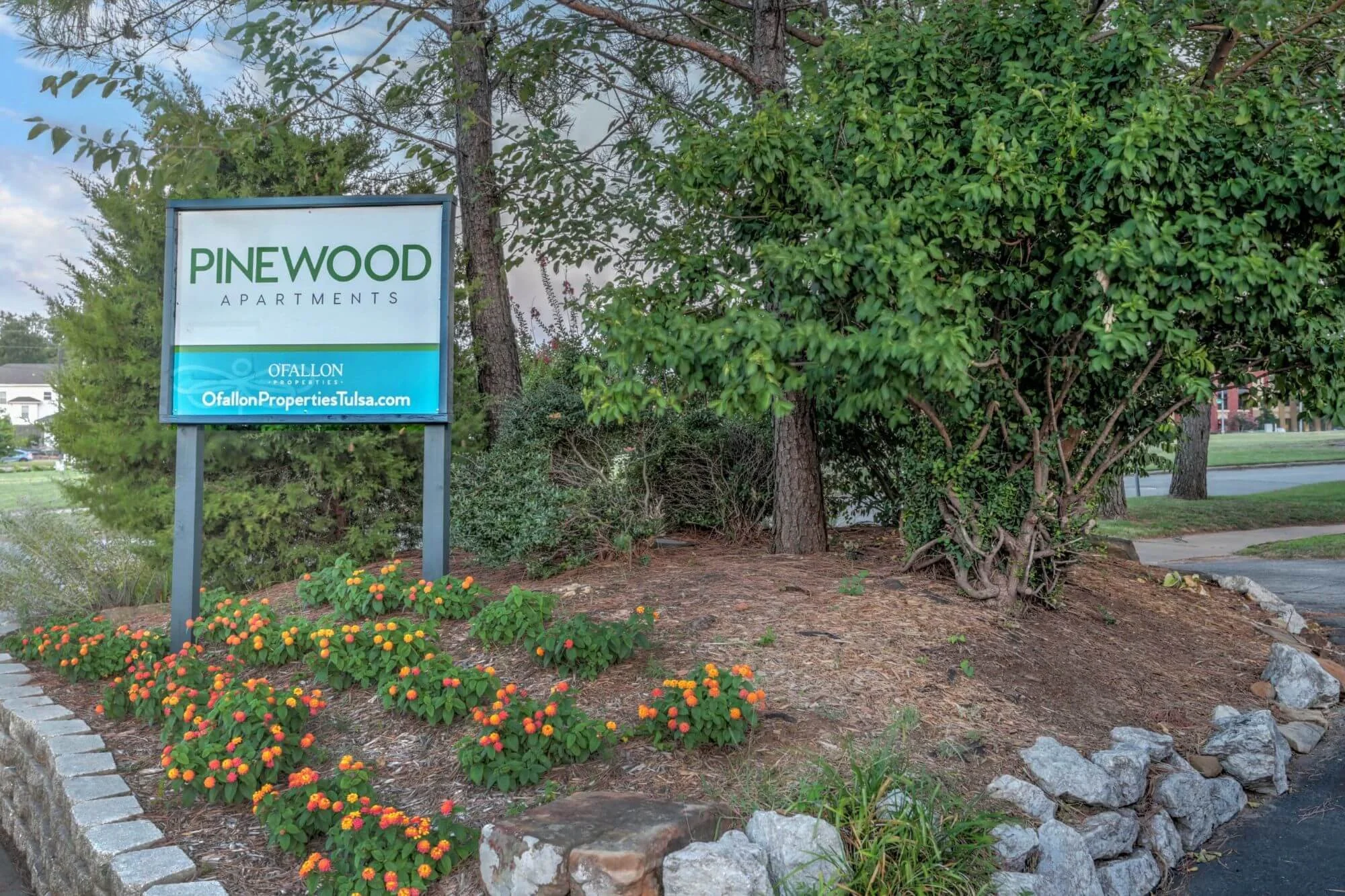 Pinewood Apartments Tulsa O'Fallon Properties