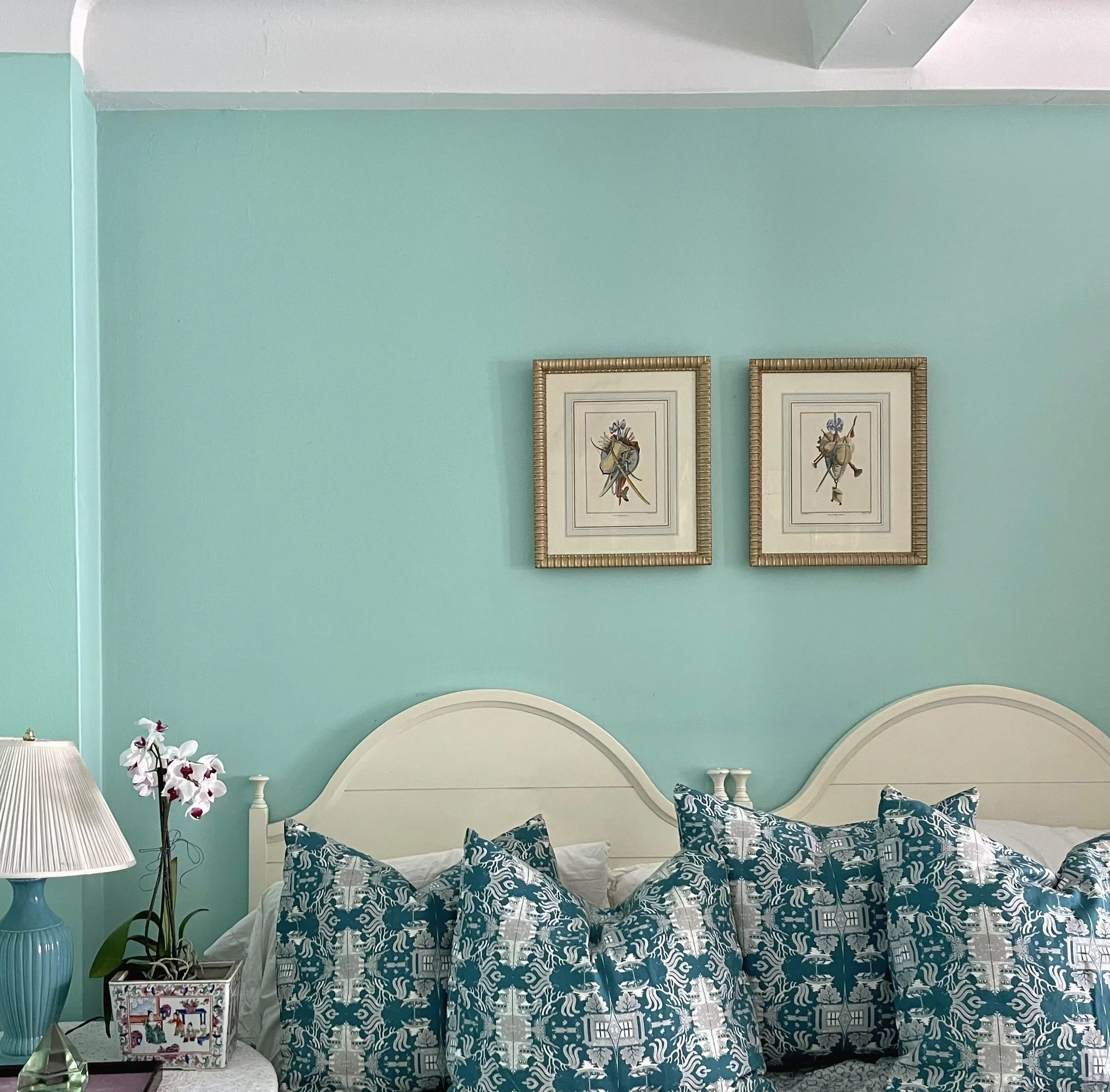 Willowpillowschicsbedcover (1).jpeg