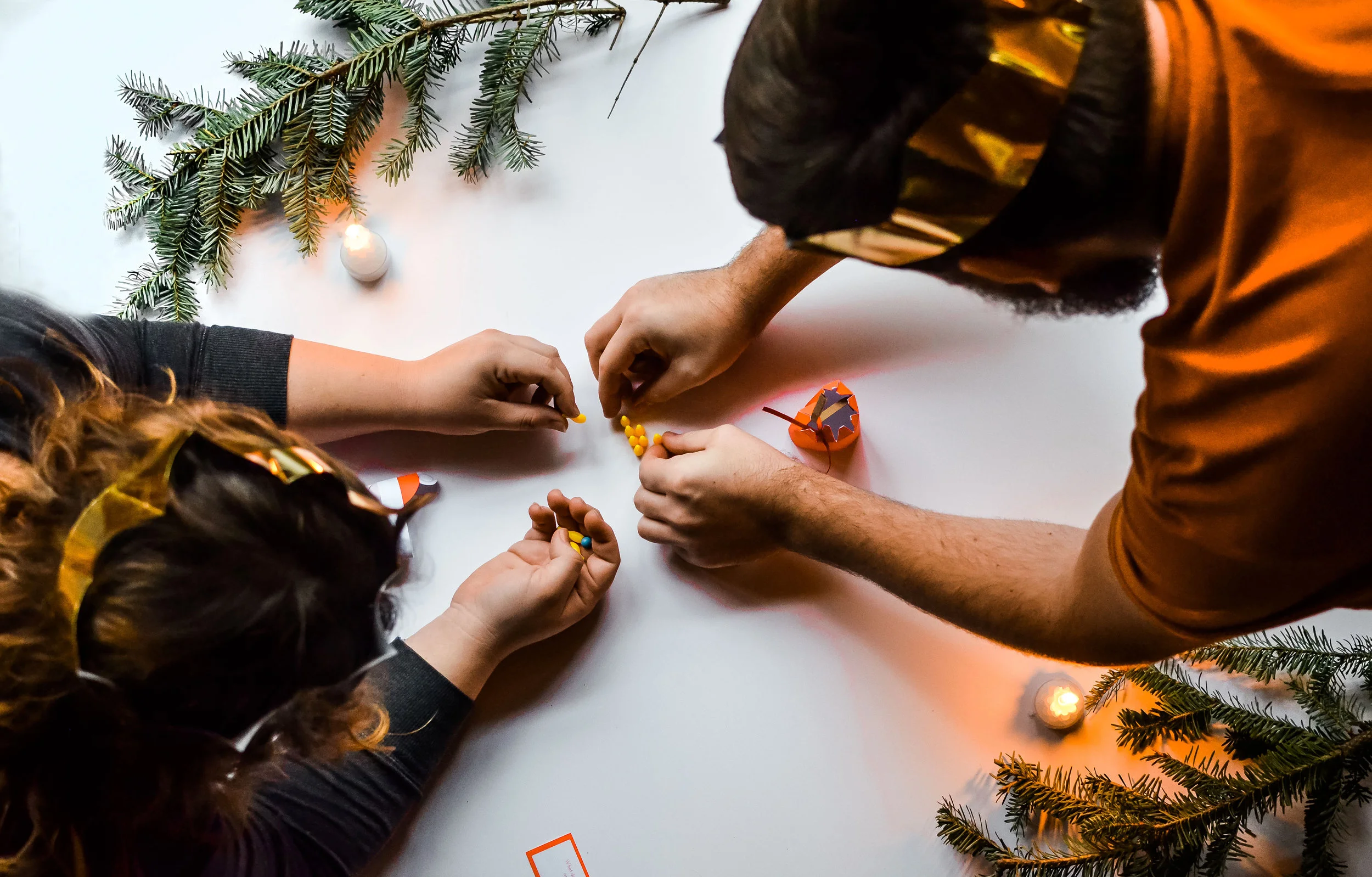 Wendling_Boyd_Paper_Source_Holiday_Christmas_Crackers.jpg