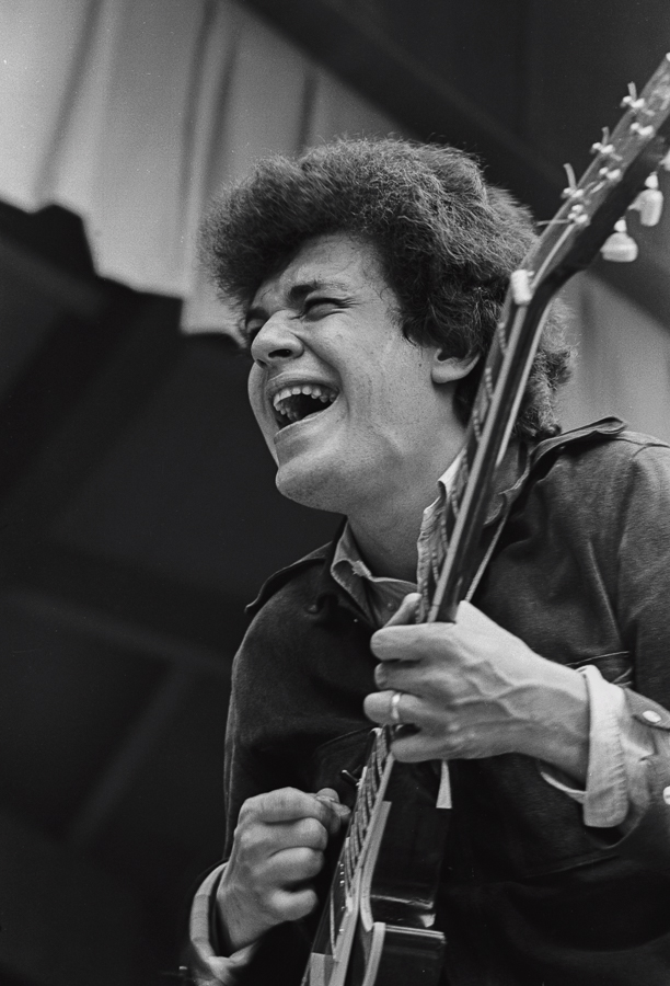  Michael Bloomfield with Butterfield Blues Band at Monterey Pops 