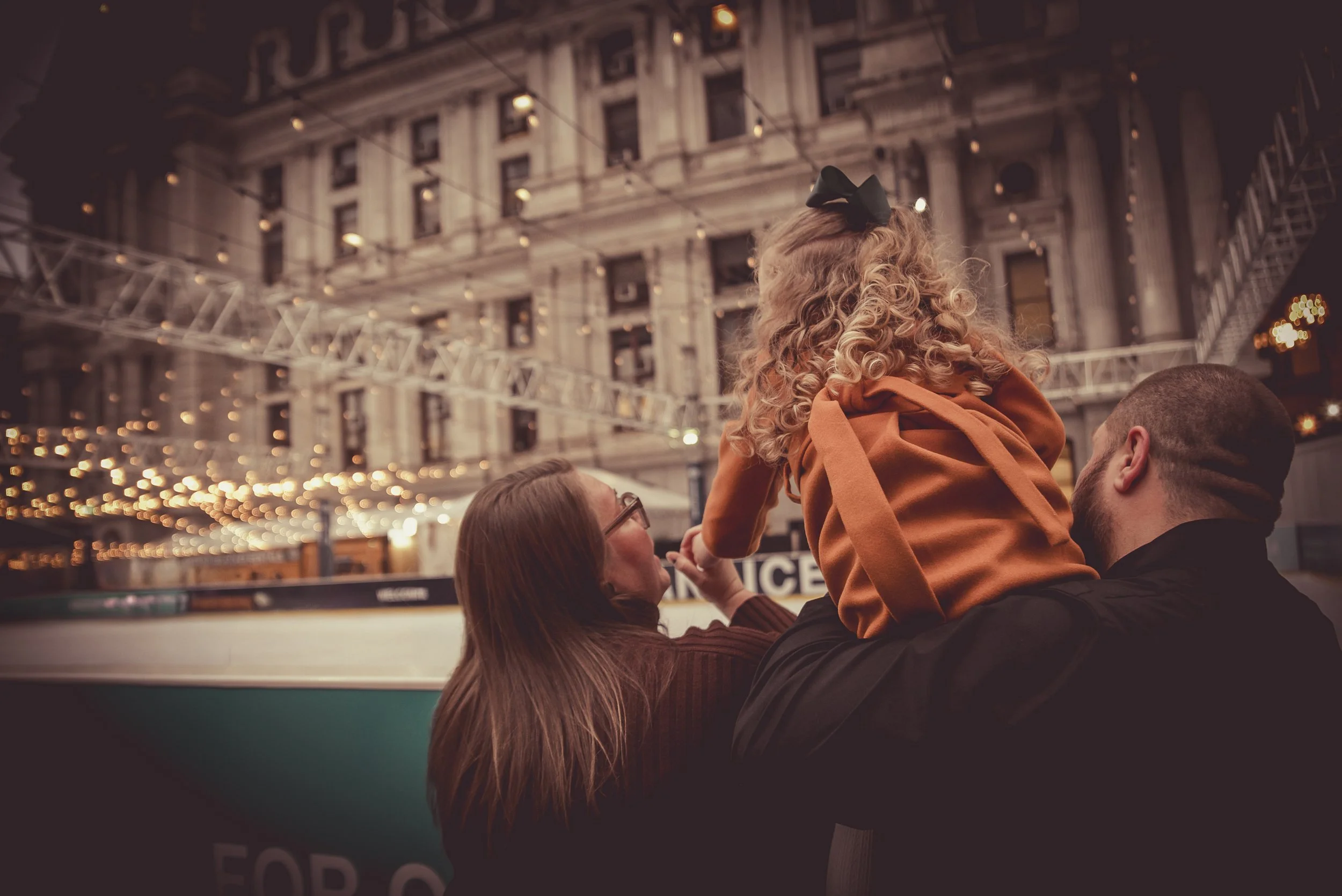 20251208-LindsFamily (42 of 70).jpg