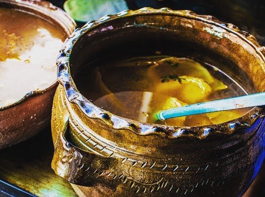 Guatemala has the BEST soups and stews in the world! Don&rsquo;t take my word for it, come and try for yourself. #foodtours 🥘
&bull;
&bull;
&bull;

#tasteantigua #guatemalanfood #foodblogger #streetfood #foodblog #foodie #food #foodstagram #foodtrav