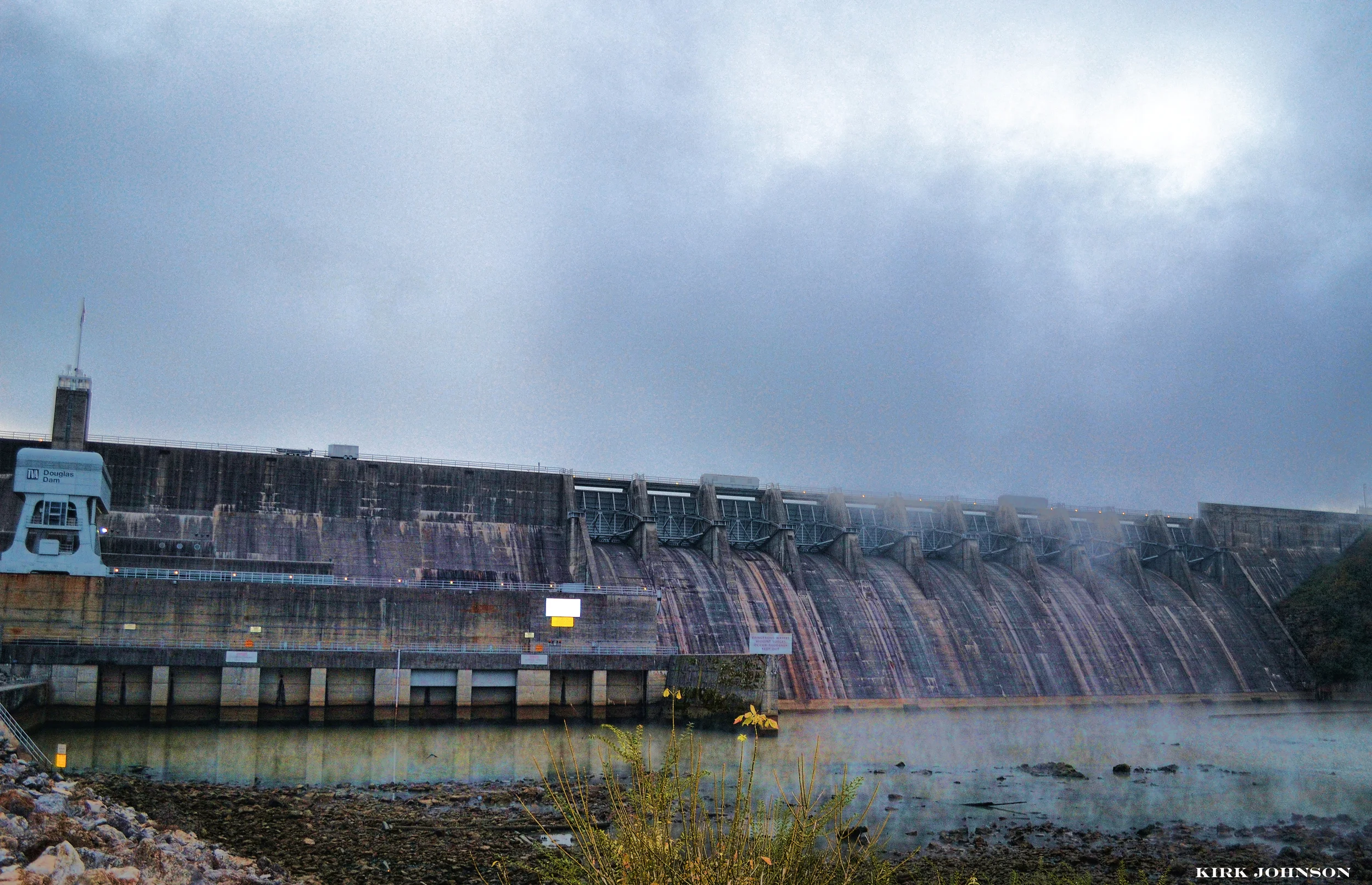 Douglas Dam TN.jpg