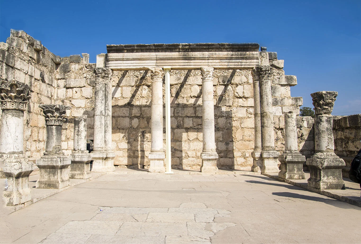 Capernaum Synagogue.jpg