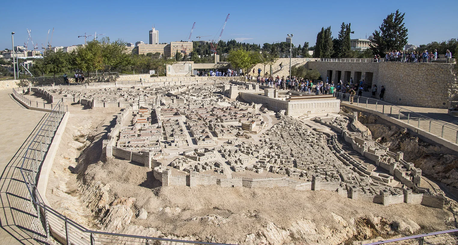 View of Southern Promenade Old Jerusalem.jpg