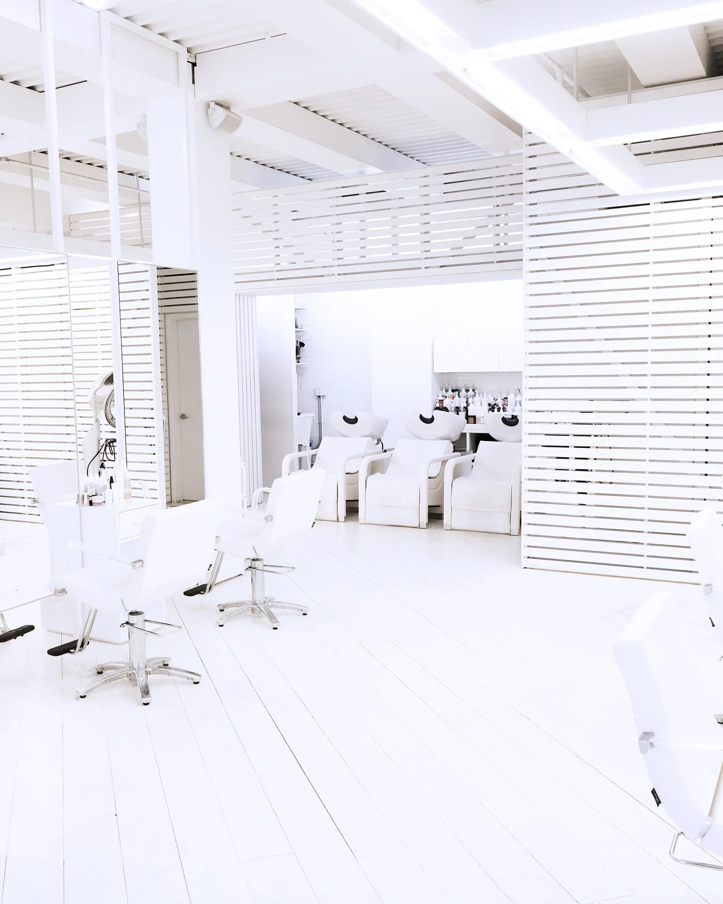 White Room 01.jpg
