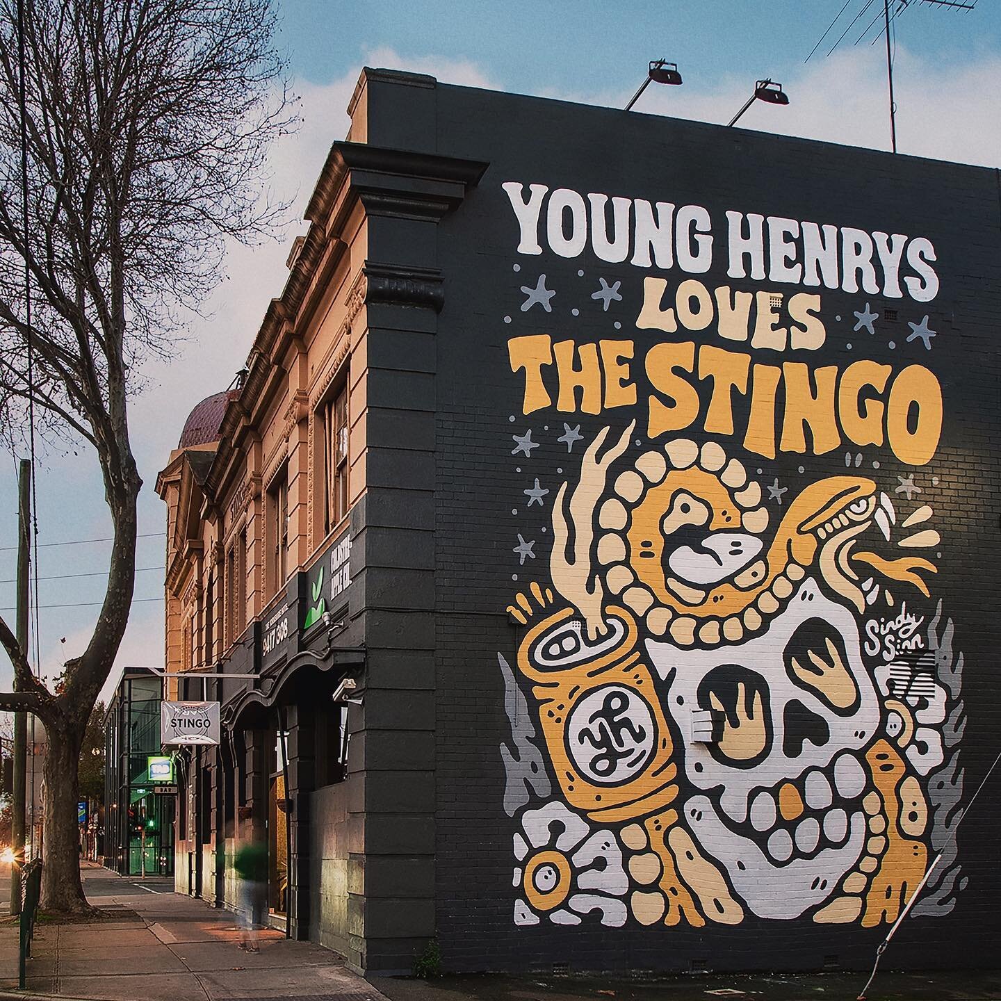 Some big new mural artwork up at @the.stingo in Abbotsford Melbourne. This one has a sexy view straight down Hoddle Street. Extremely proud of this postcard series we&rsquo;ve been working on together. Big and bold!
If you&rsquo;re local, jump into T