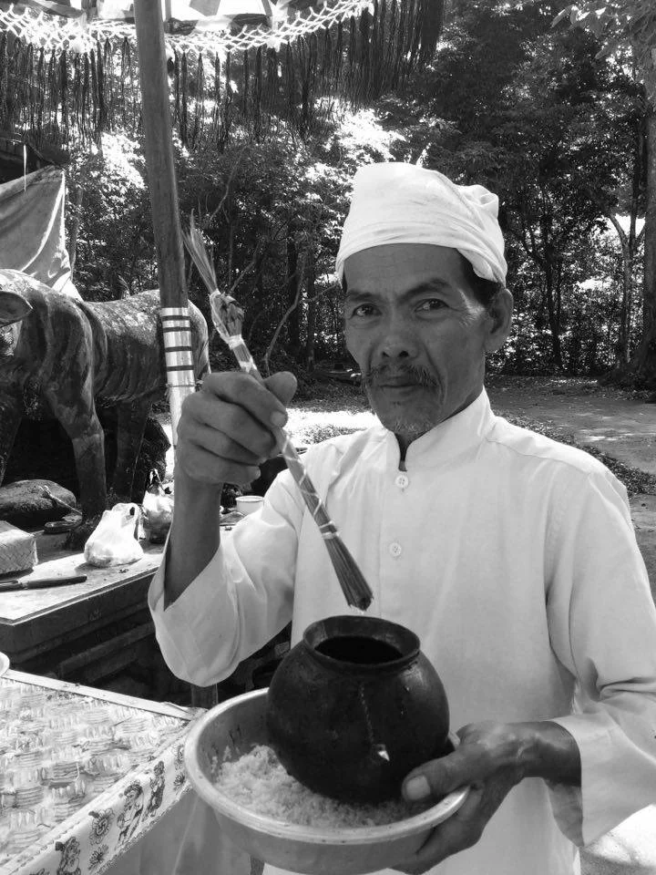 This man blessed us before we went into the temple