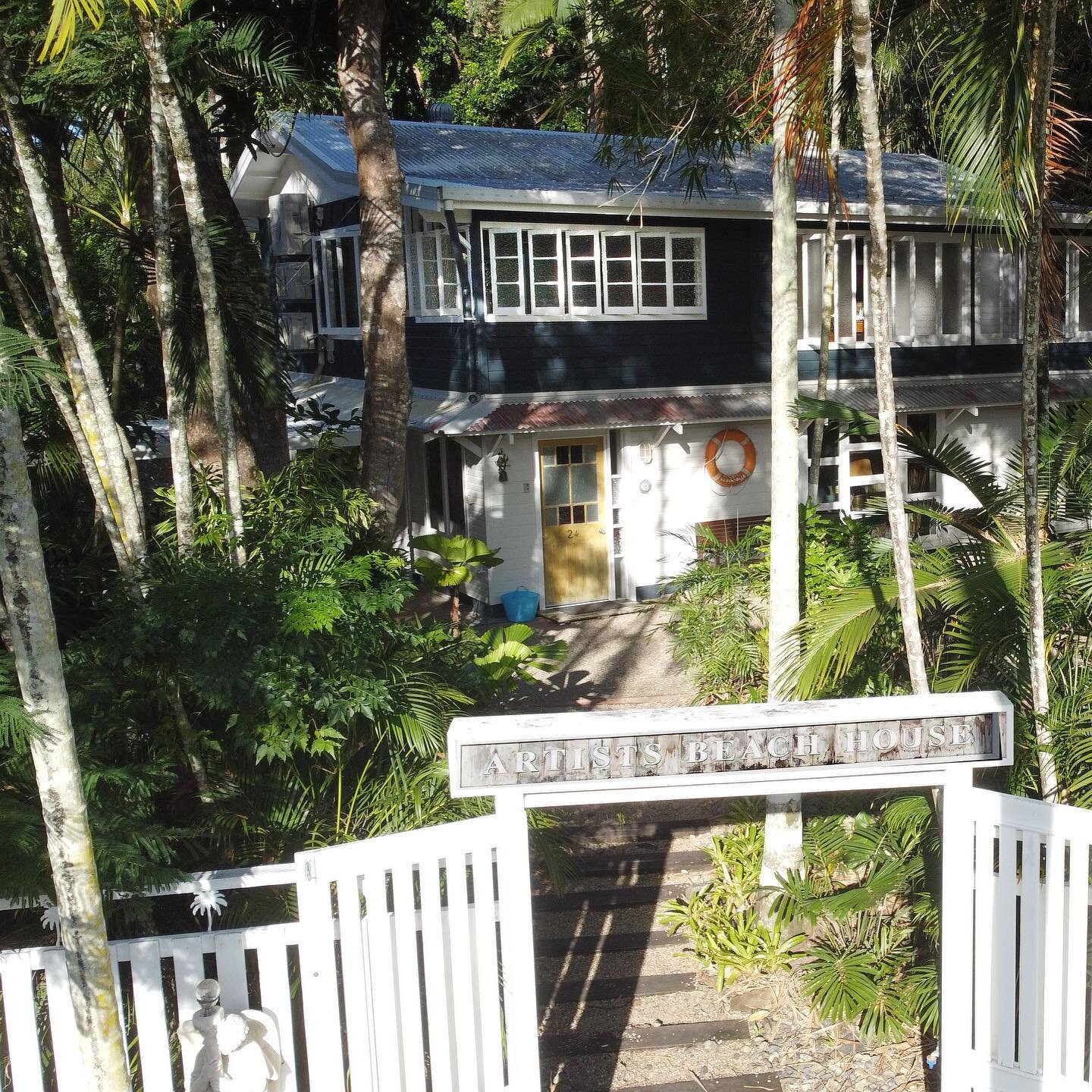 Whether you're looking for a peaceful retreat, a romantic getaway, or a fun-filled family get together, our five bedroom artists&rsquo; beach house has it all! With spacious rooms, a private pool, and on the beach path - it's the perfect destination 