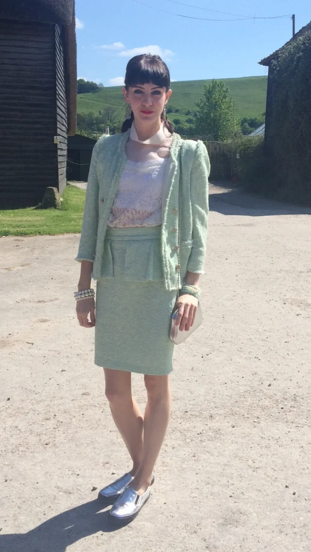 Me SUIT - http://m.zara.com/uk/
