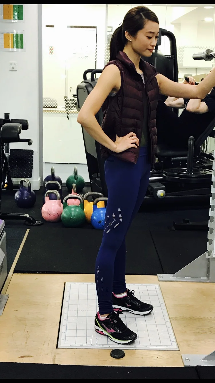 Fumi Gillet - www.uniqlo.com Leggings - m.topshop.com