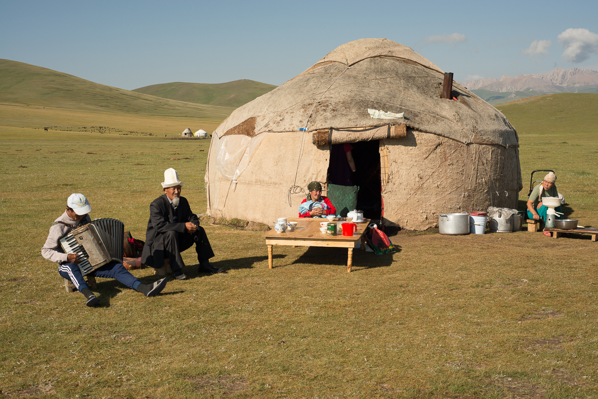 nomads-11.jpg