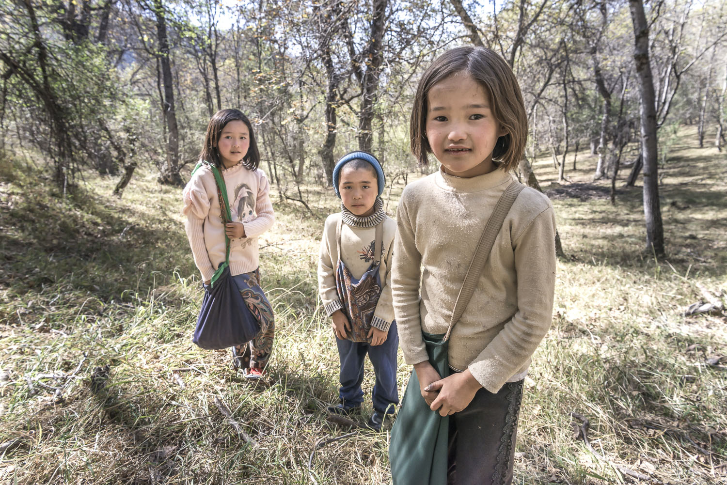 walnut-pickers-arslanbob-kyrgyzstan-jo-kearney-photography-video-photographer-cheltenham.jpg