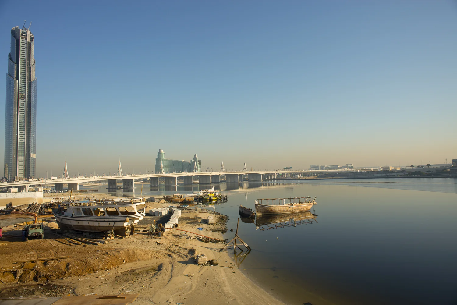 jo-kearney-dhows-dubai-migrant-worker-travel-photography-dubai-creek-development.jpg
