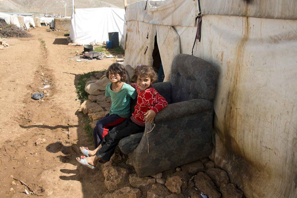 jo-kearney-photography-video-refugees-lebanon-bekaa-valley-syrian-refugees-girls.jpg