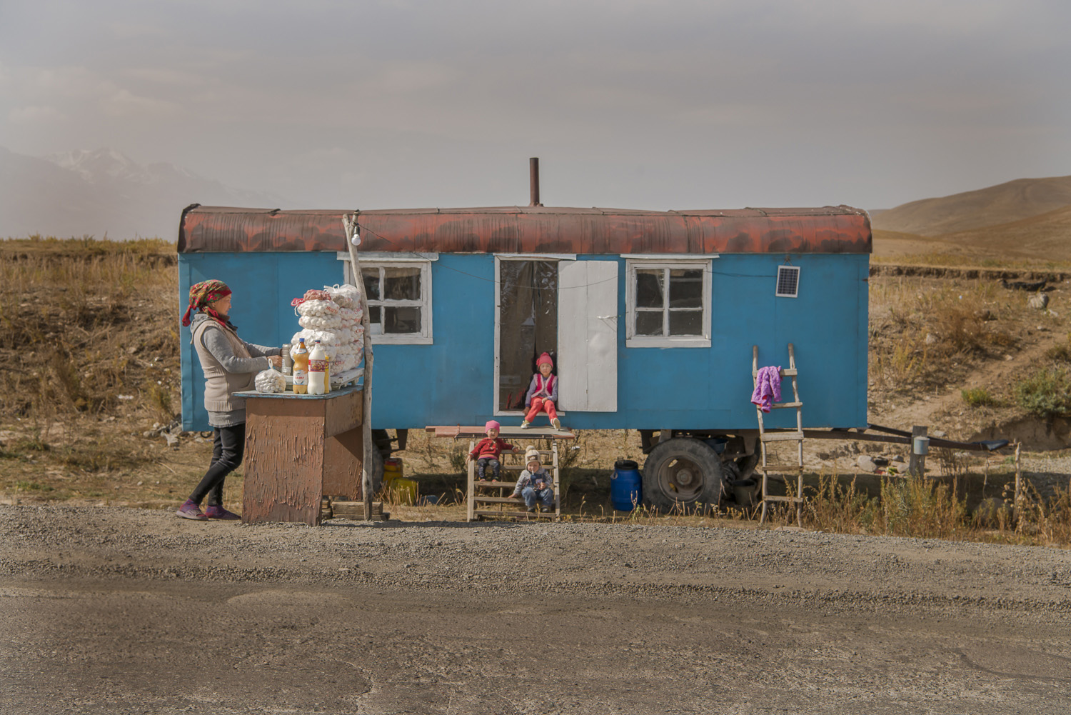 old-railway-carriage-roadside-stalls-market-kyrgyzstan-travel-photography-groceries-osh.jpg