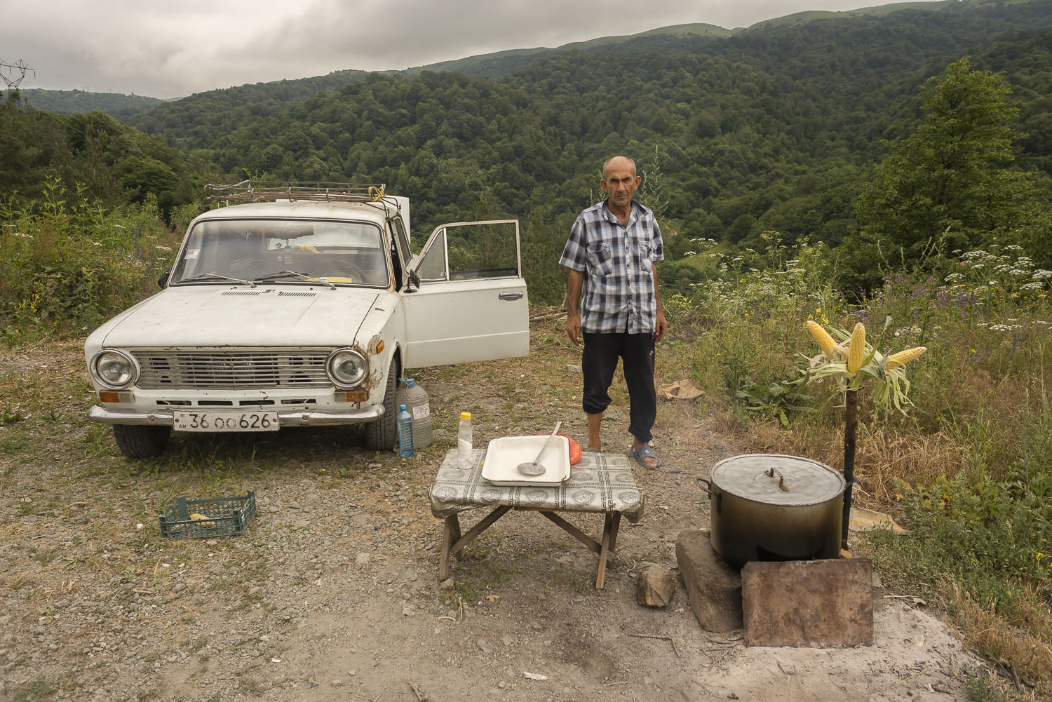 roadside-stalls-Armenia-sweetcorn-cooking-soviet-car-lada-preserves-jo-kearney-photography-video-cheltenham.jpg