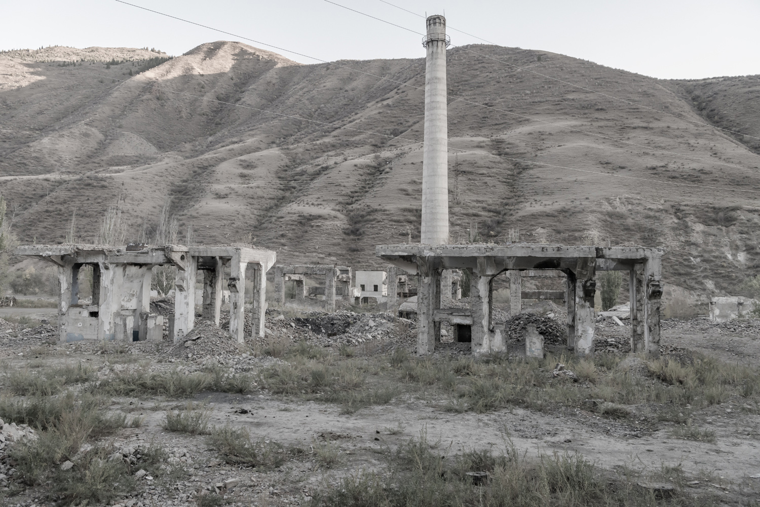 min-kush-soviet-uranium-mining-town-industrial-Russia-Kyrgyzstan-ruins-soviet-sign-jo-kearney-photos-video-photography-videographer.jpg