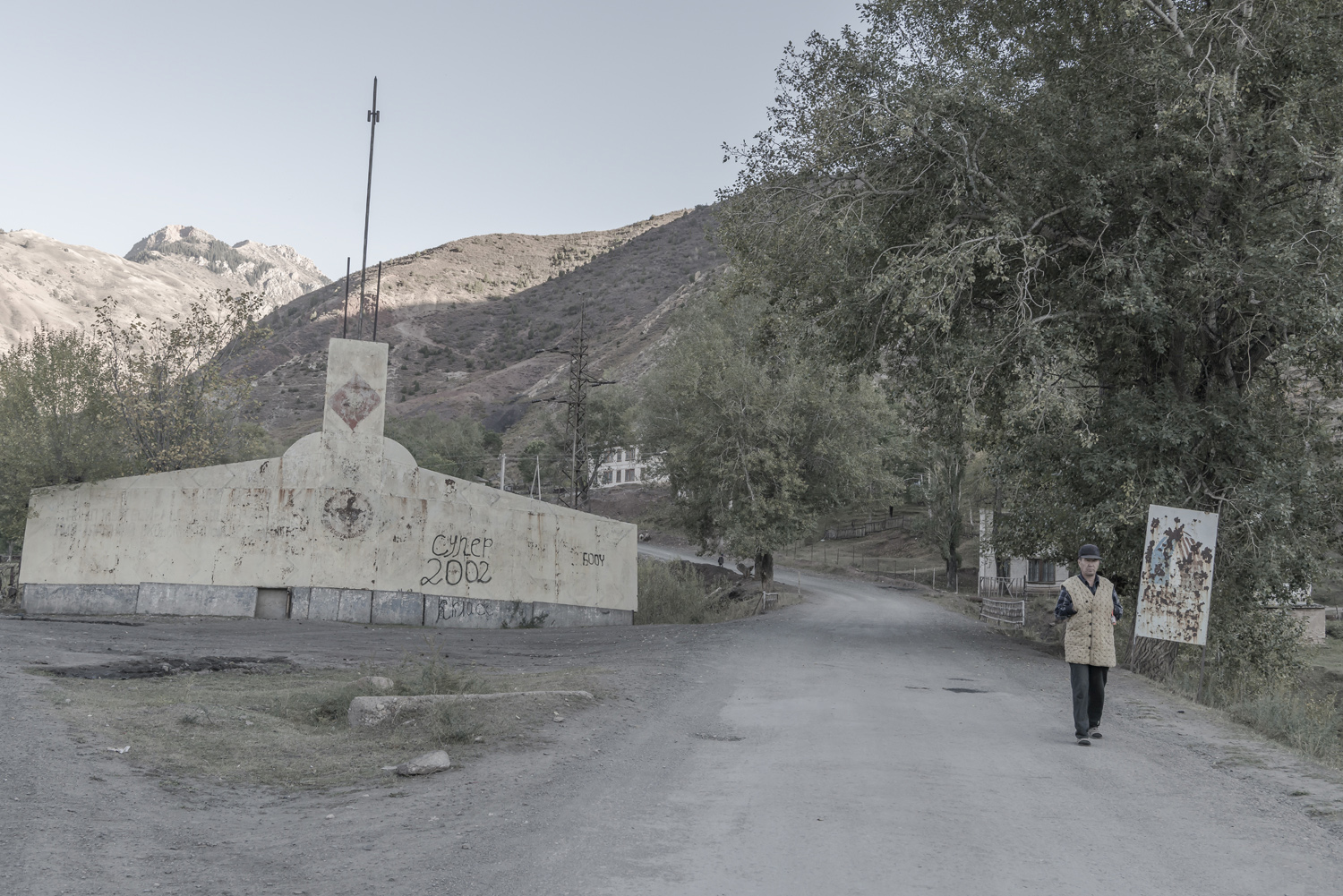 min-kush-soviet-uranium-mining-town-industrial-Russia-Kyrgyzstan-ruins-soviet-sign-jo-kearney-photos-video-photography.entrance.jpg