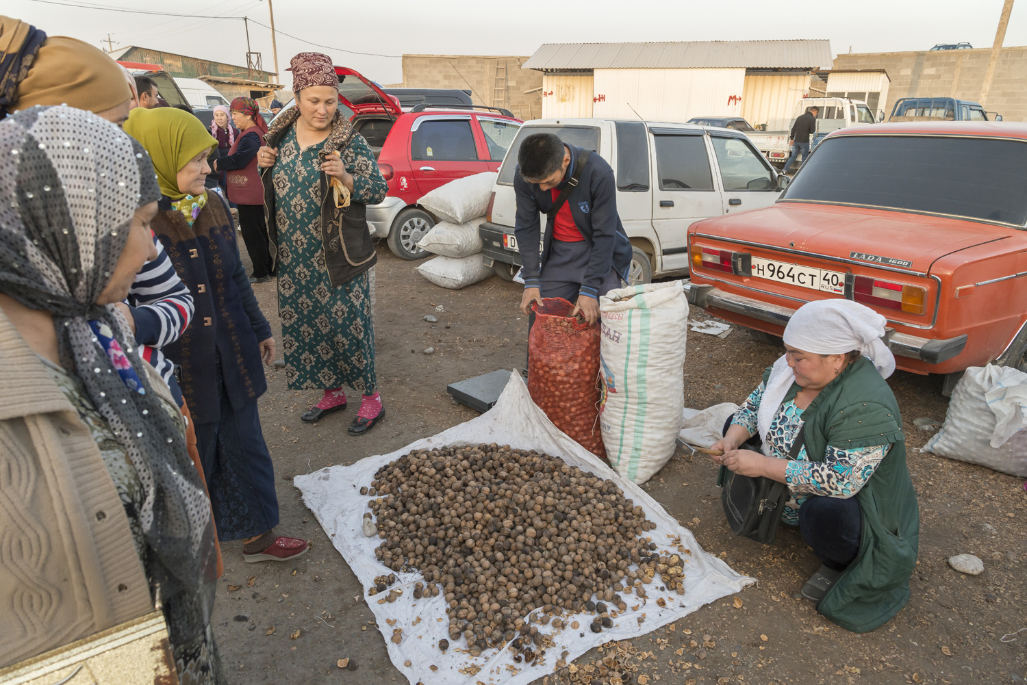 walnuts-selling-kyrgyzstan-soviet-jo-kearney-photography-video.jpg