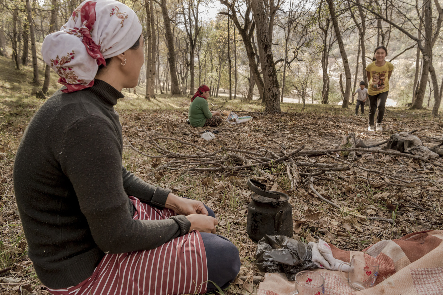 walnuts-picking-kyrgyzstan-child-arslanbob-soviet-union-russia-picnic-camping-family-mother.jpg
