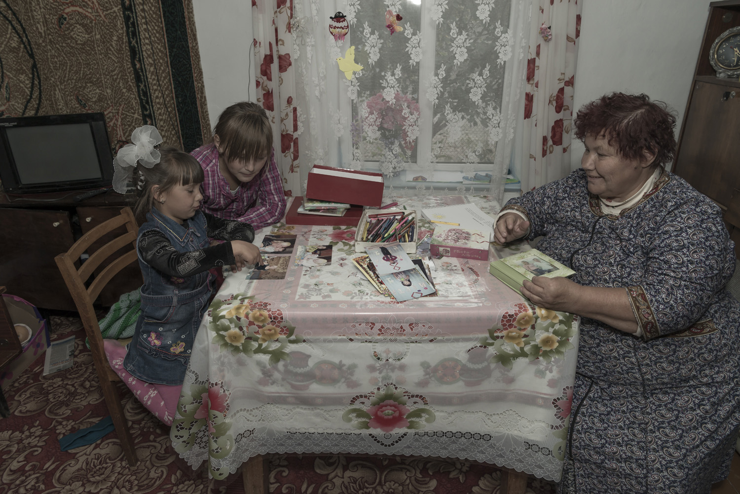 Soviet-Kyrgyzstan-home-elderly-jo-kearney-photography-video-grandparents-caring-soviet-kyrgyzstan-7.jpg