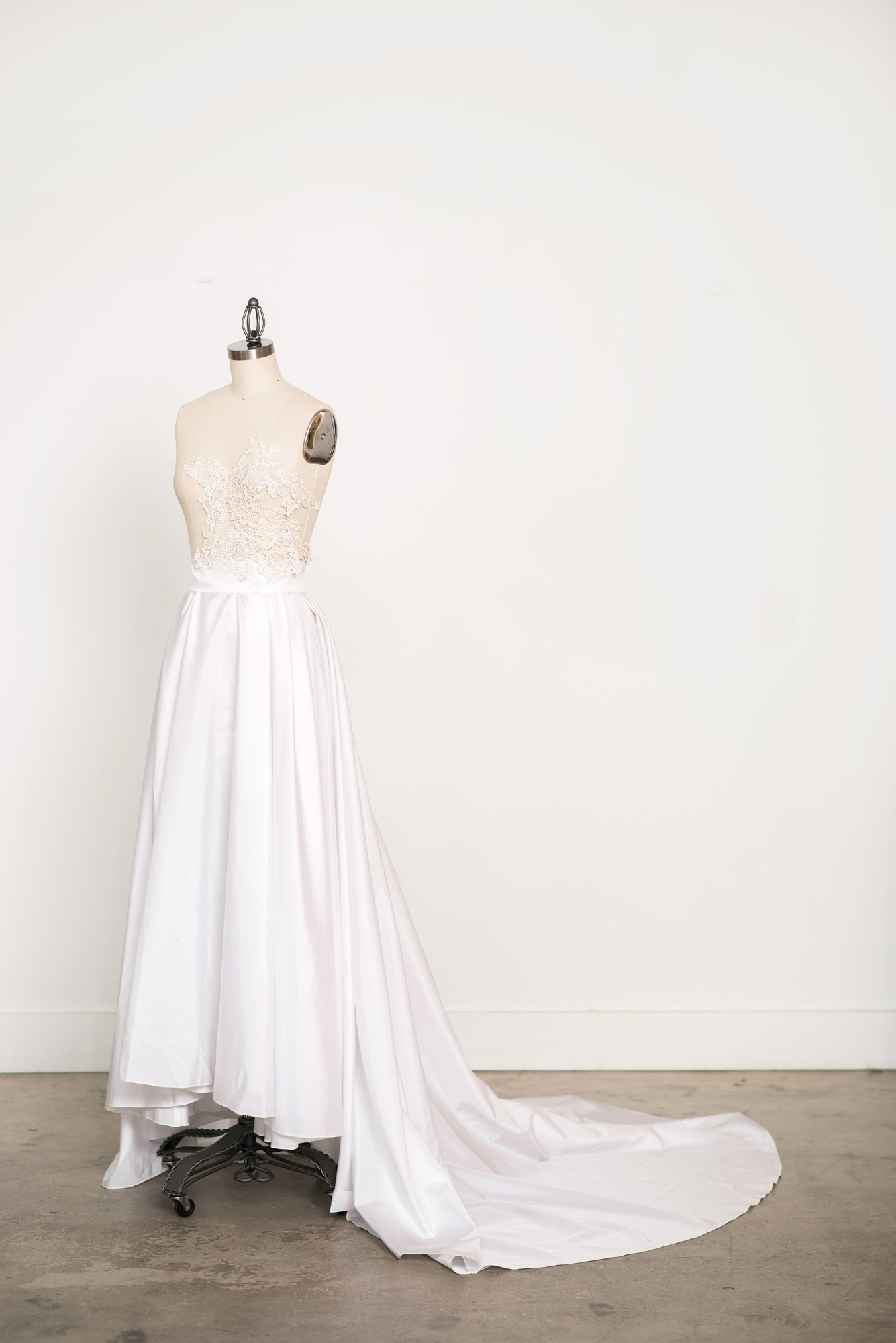 Custom Design by Angela Kim of Asheville Couture | Photography by Sarah Hooker Photography