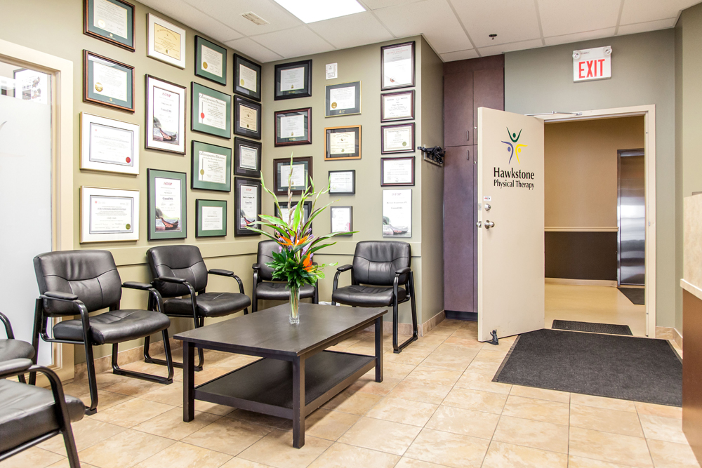  We have a comfortable waiting area for you to relax while you wait for your appointment time. 