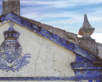 Site includes regal history and preserved sites.
