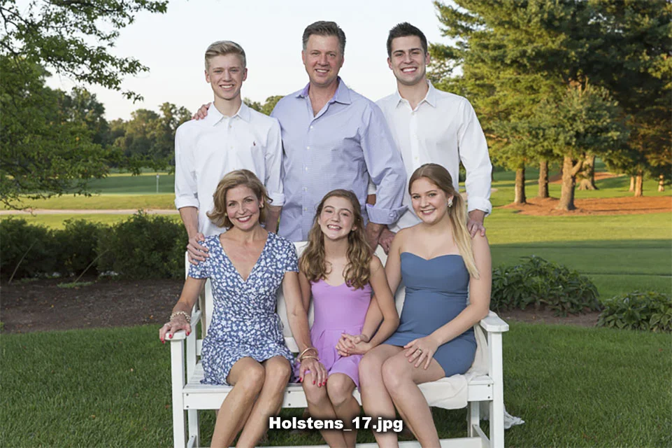 Holstens_17.jpg