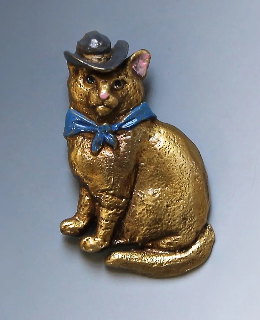 Brass menagerie Sundance pin-pendant.jpg