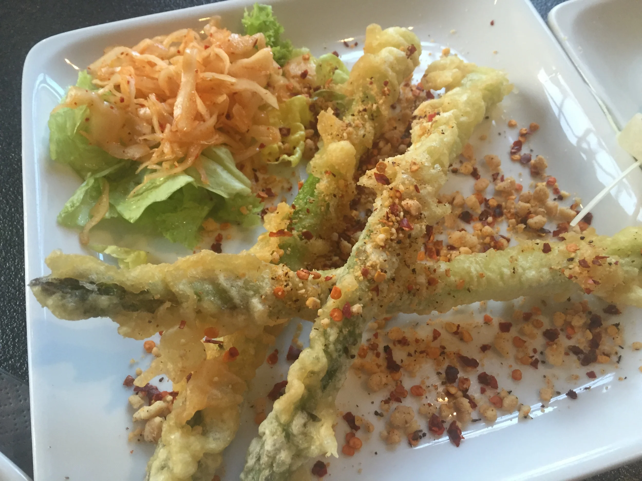 ... another recipe for Asparagus: Asparagus-Tempura