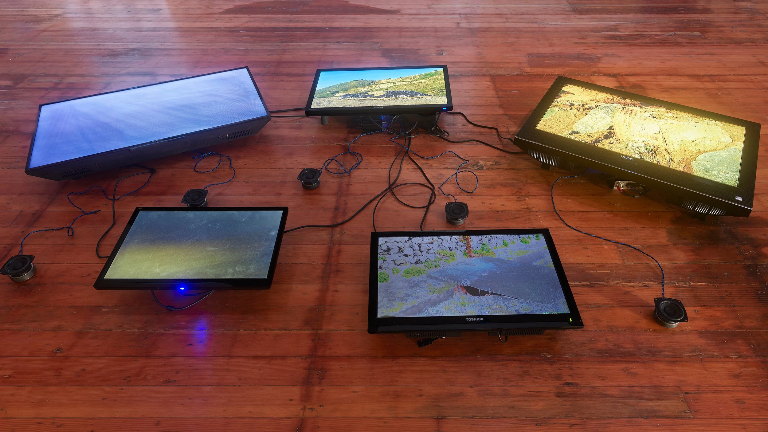 260414_TheLab_TheWetandTheDry_GroupExhibition_RDH_032.jpg