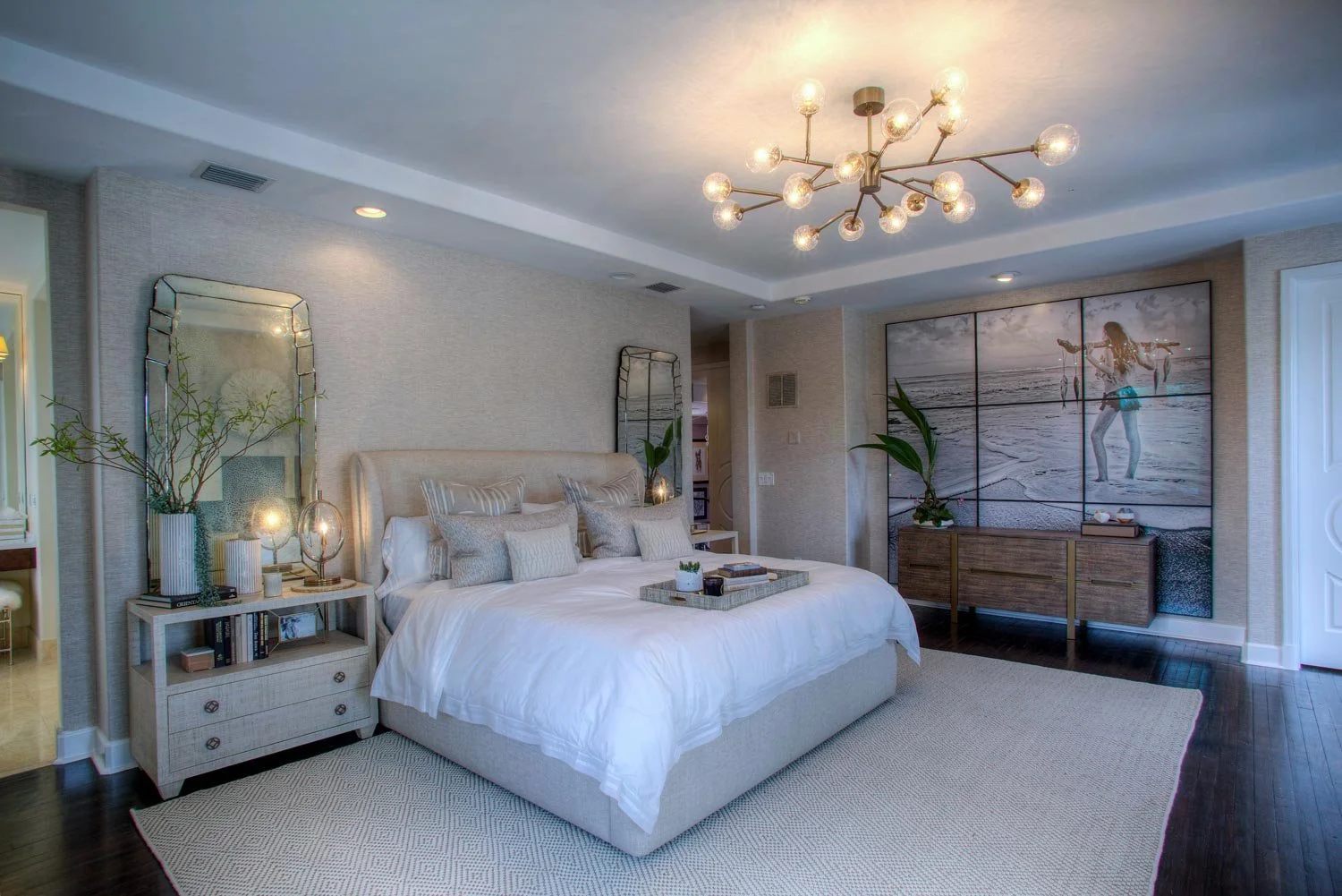 Send Red Cross Outtakes Downsize 10.JPG