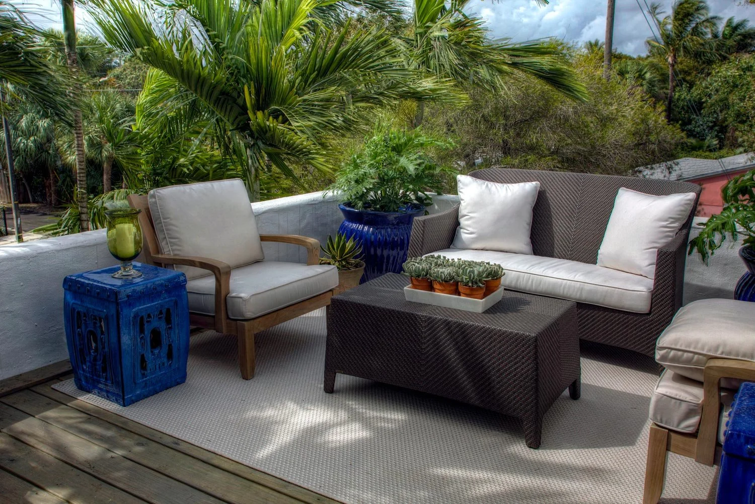 Send Red Cross Outtakes Downsize 09.JPG