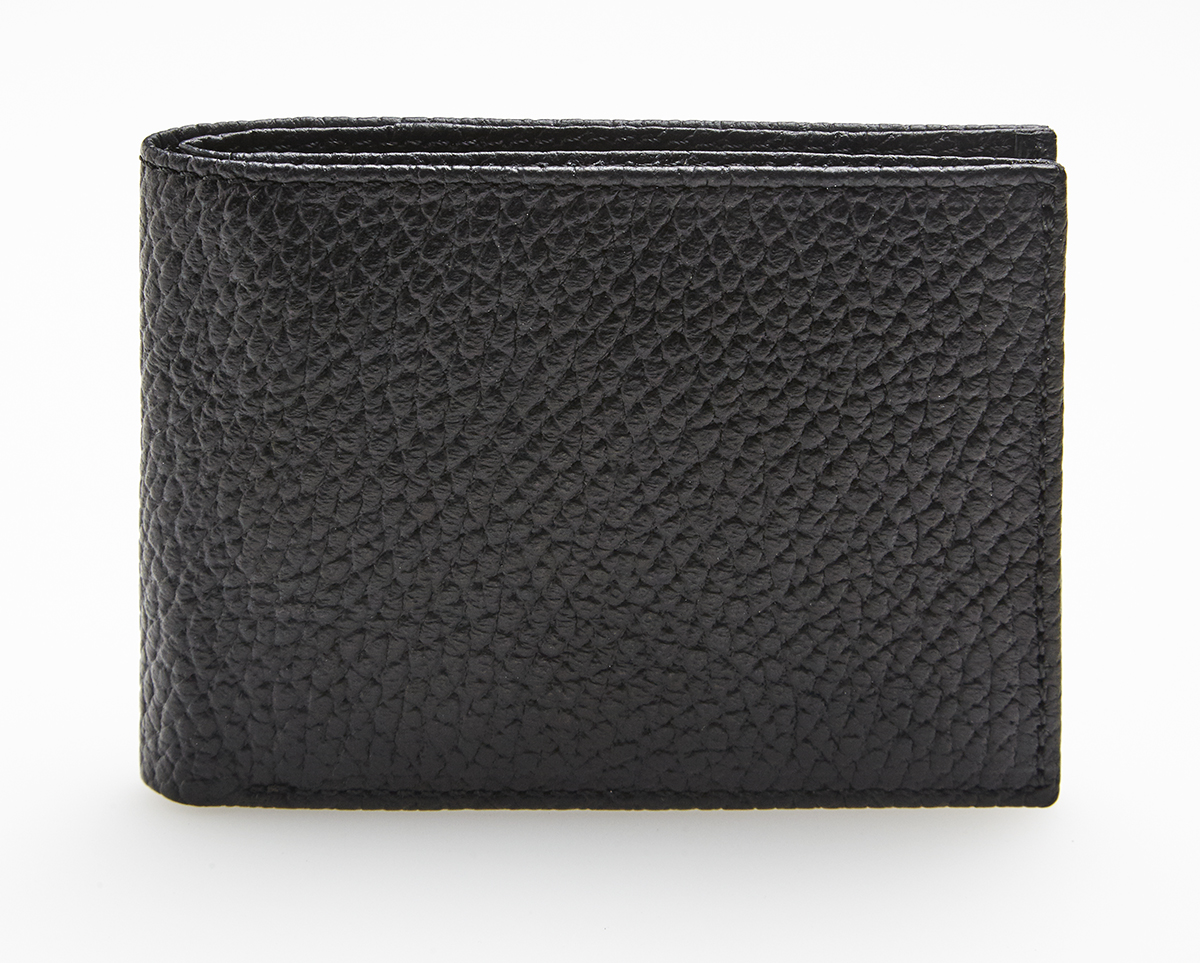 Efficient bifold (billfold) style with trim profile. One main compartment that easily accommodates many US bills 