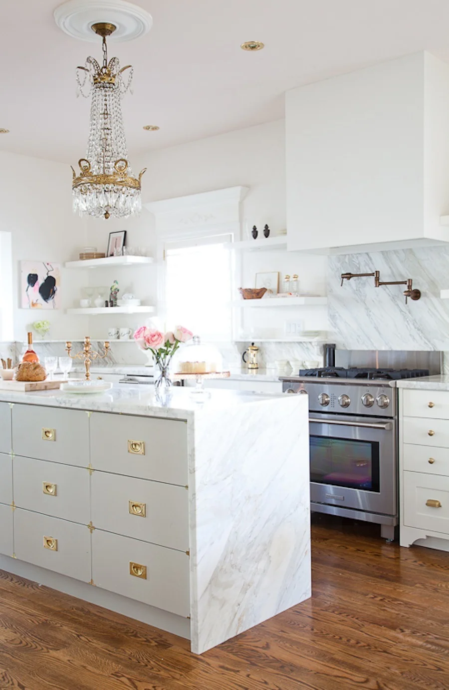 At home with Christine Dovey via Style Me Pretty Living