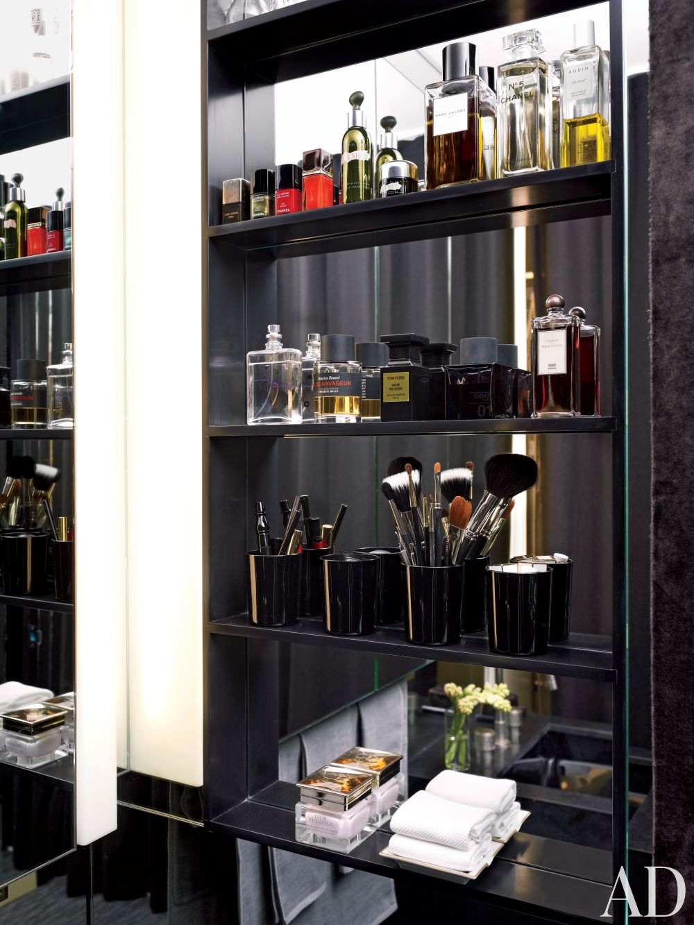 Gilles Mendel's Black and White Chelsea Apartment