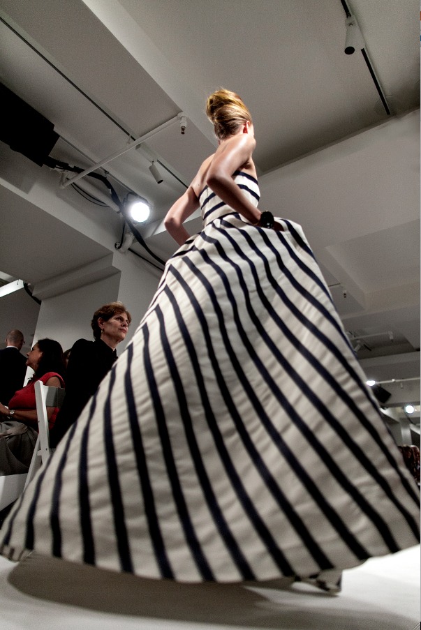 Oscar de la Renta Spring 2013, Striped Gown