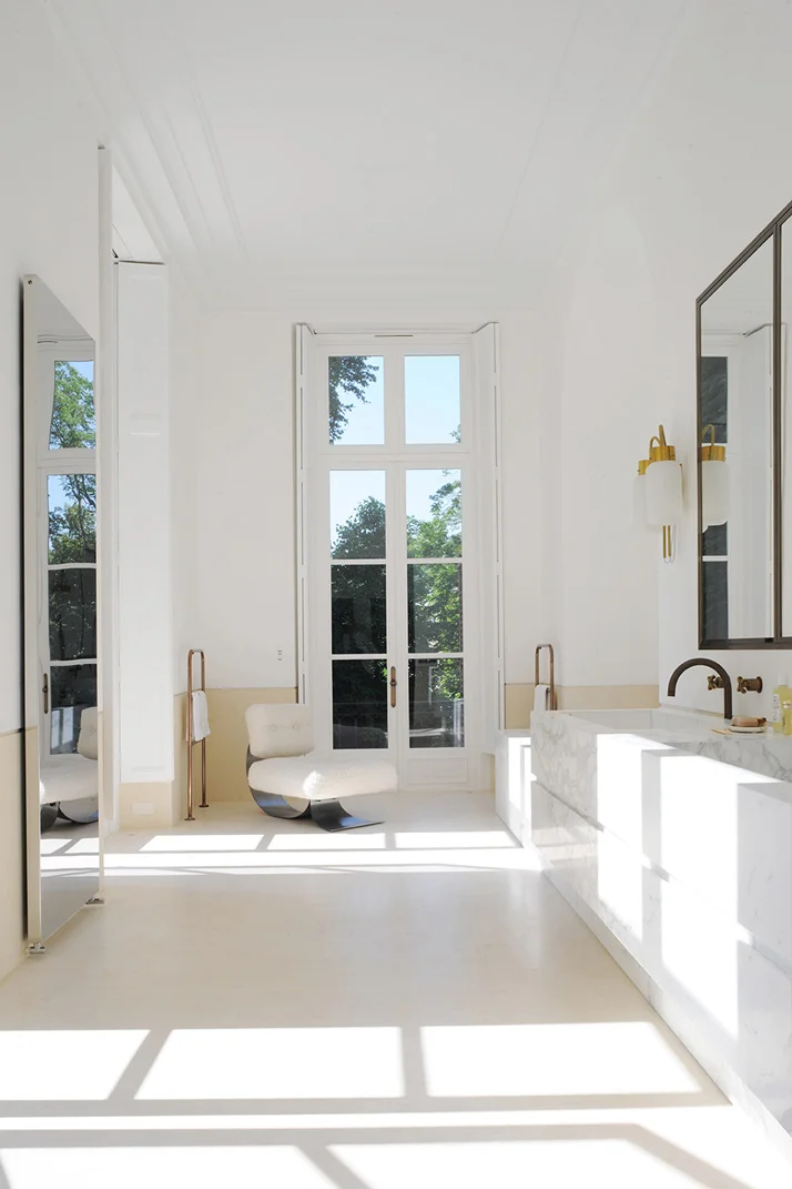 Paris Apartment by Joseph Dirand