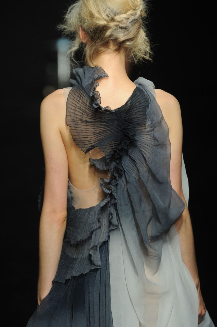 Yiqing Yin Haute Couture F/W 2012