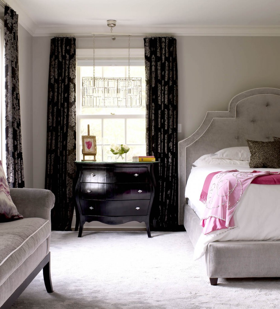 Connecticut Home by Lynne Scalo
