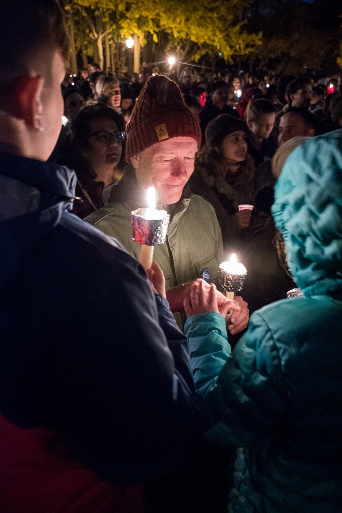 Haines_CandelightVigilTight_161112_0241.jpg