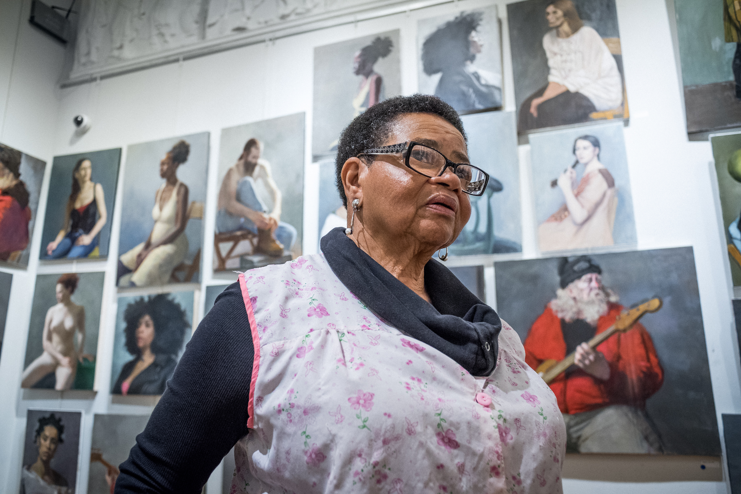 May 5, 2017- Manhattan, N.Y., U.S.A.- Rendy Kowal views some of her classmates artwork at The Arts Students League of New York in Midtown Manhattan. Rendy suffered a brain injury from a car accident in 1987. It took three years before she was diagno