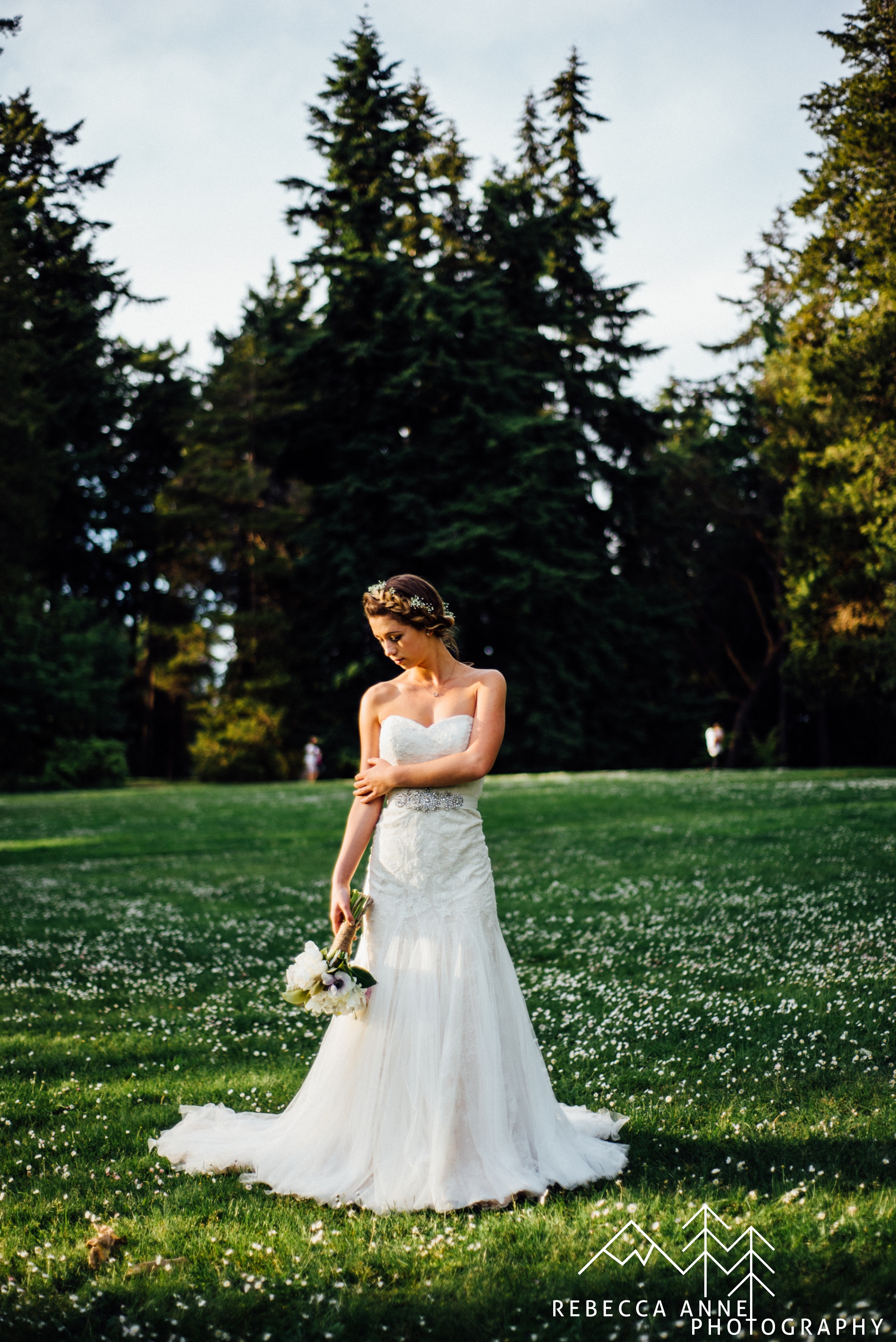 Ethereal Woodland shoot Published in Artfully Wed . Published in Desiree Hartsock Blogged by Rebecca Ann e