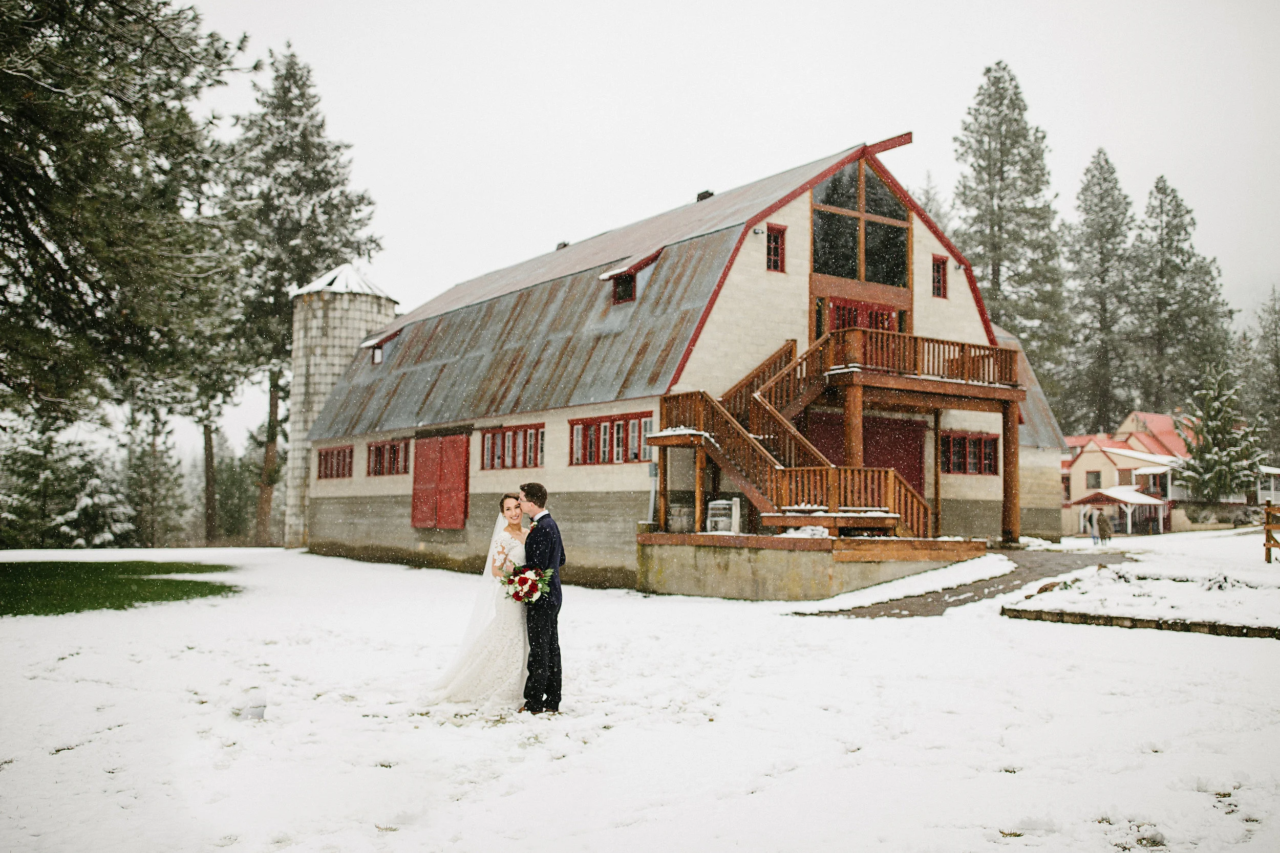 Pine river barn.jpg