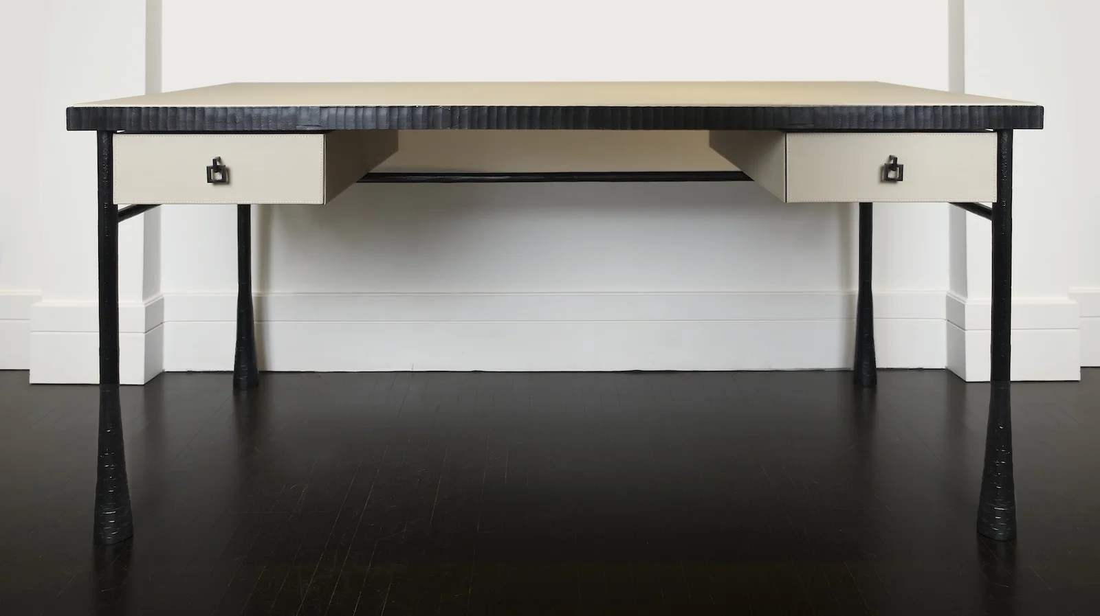 CELIA DESK