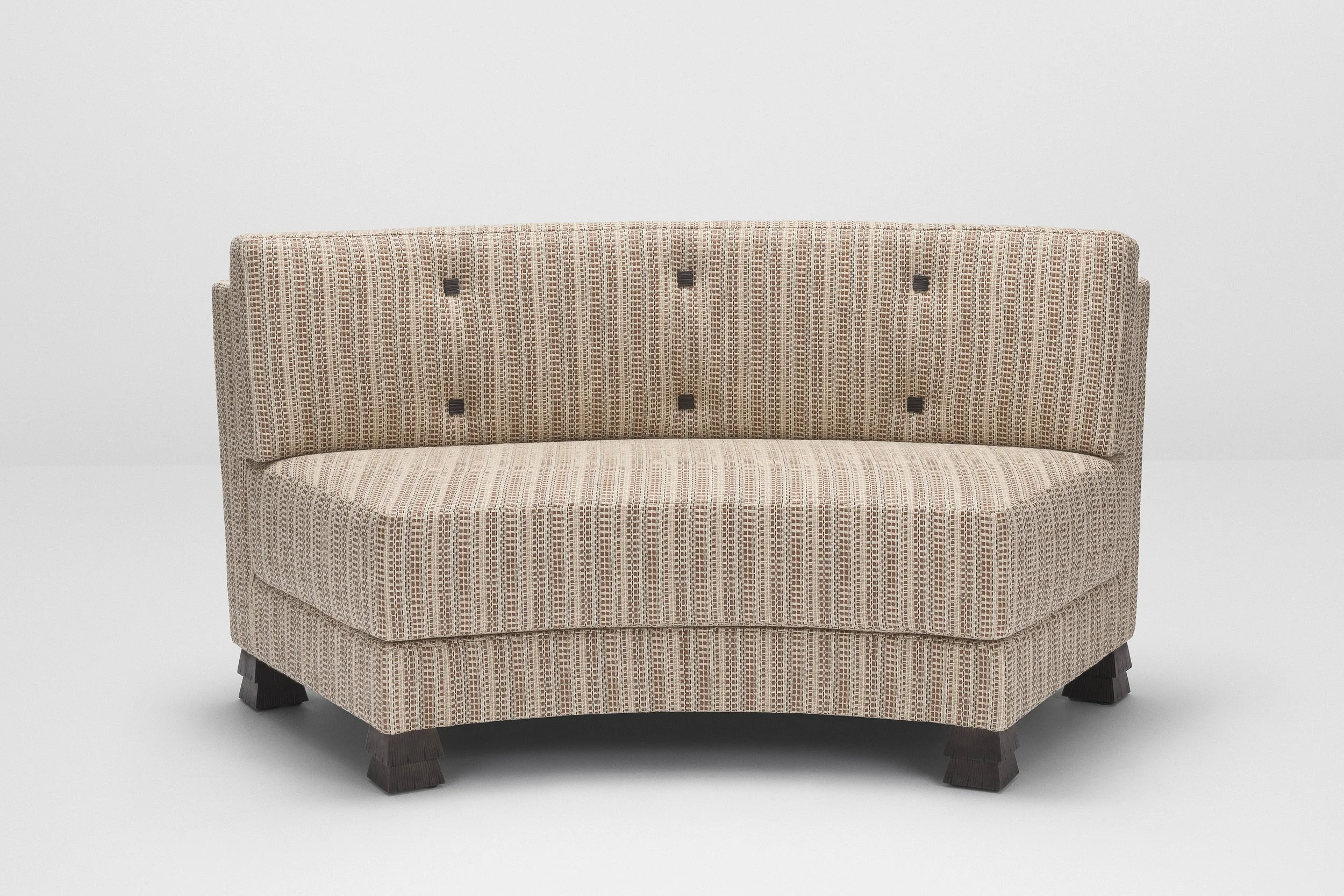 DILI SOFA