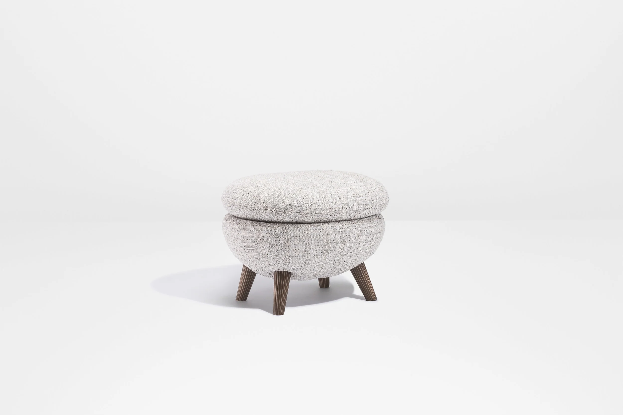 SUSAN OTTOMAN